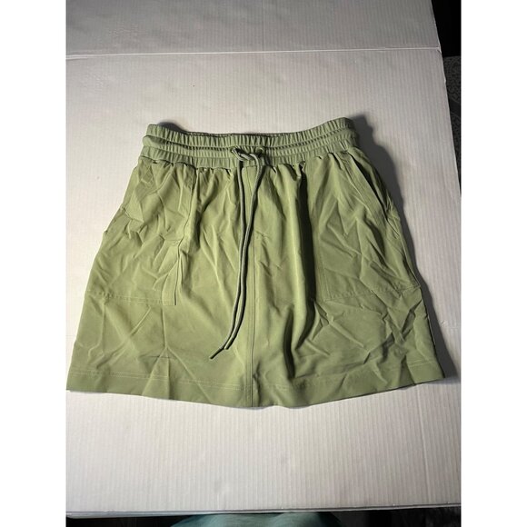 Womens Lou & Grey White V-Neck Tee & Green Elastic Drawstring Skorts Set Tennis - Picture 3 of 14